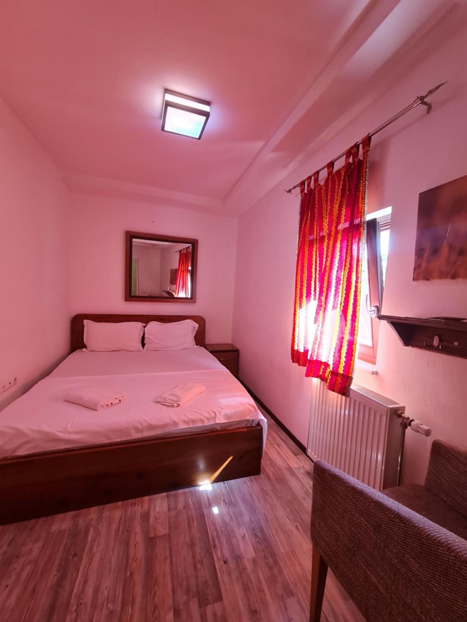 Guesthouse Hotel My Home Prizren Bagian luar foto